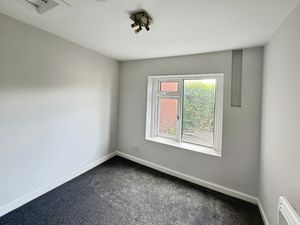 Bedroom- click for photo gallery